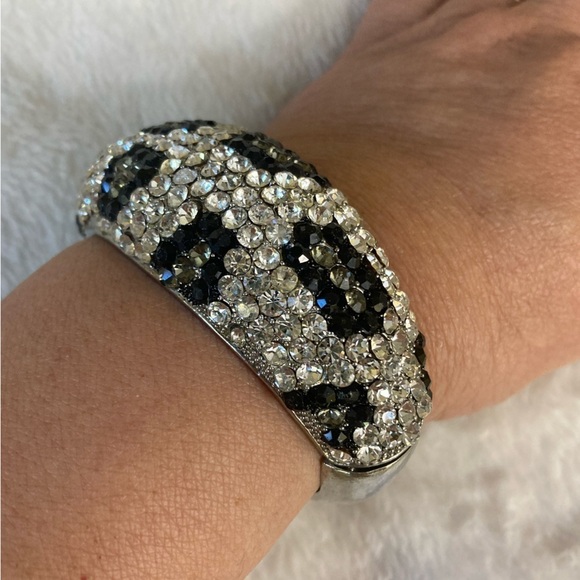 Jeweled with Clear‎ Black Gray Crystals Hinged Bracelet - Picture 2 of 8